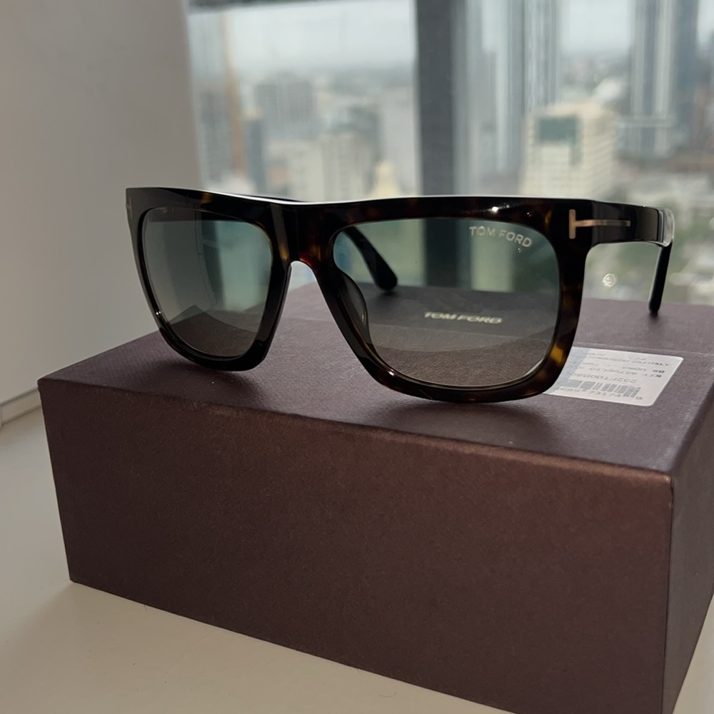 Men’s Tom Ford sunglasses Morgan frames tortoise color
